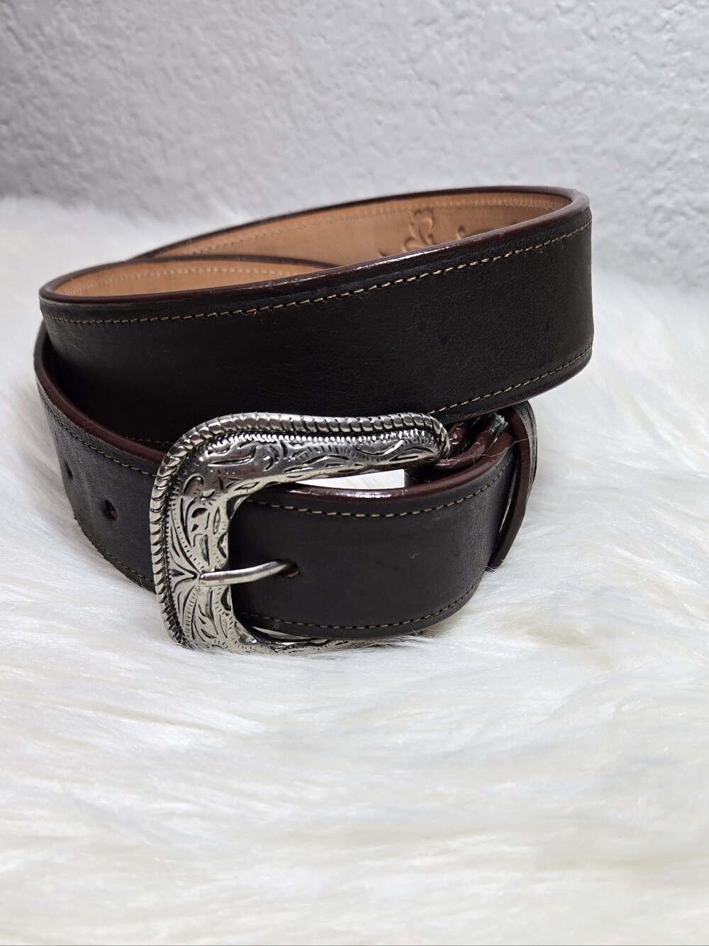 Vaquero Fonseca Jr. 100% Leather Brown Belt With A Silver Tone Buckle, Size 32